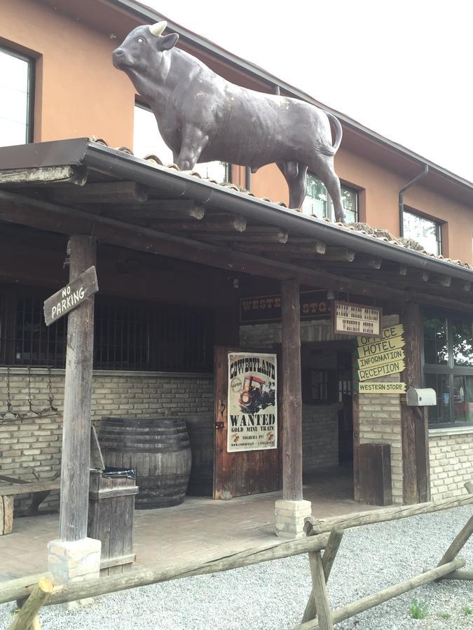 Cowboys Guest Ranch Hotel Вогера Екстериор снимка